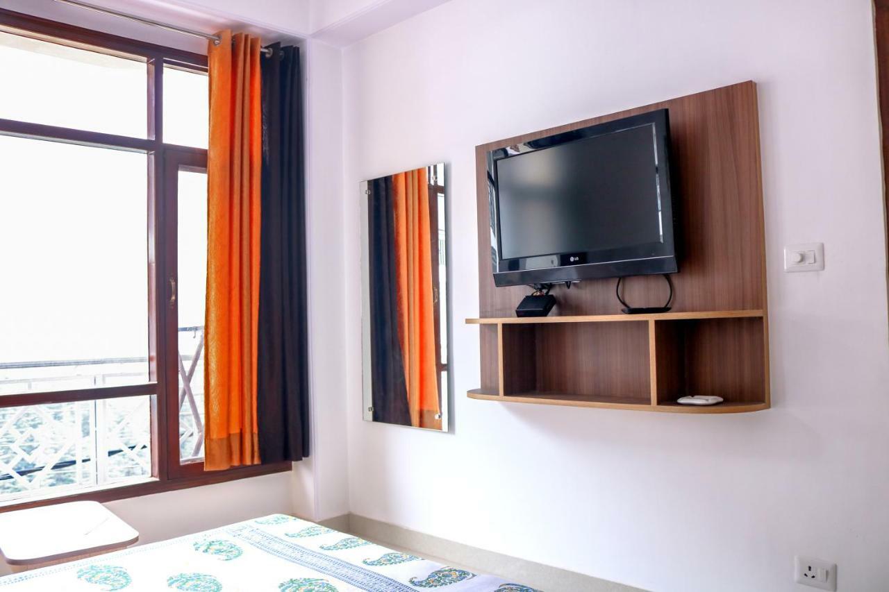 Sai Alok Homestay Шимла Екстериор снимка
