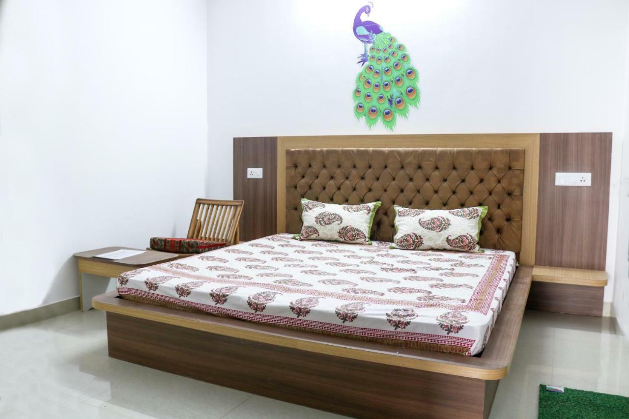Sai Alok Homestay Шимла Екстериор снимка