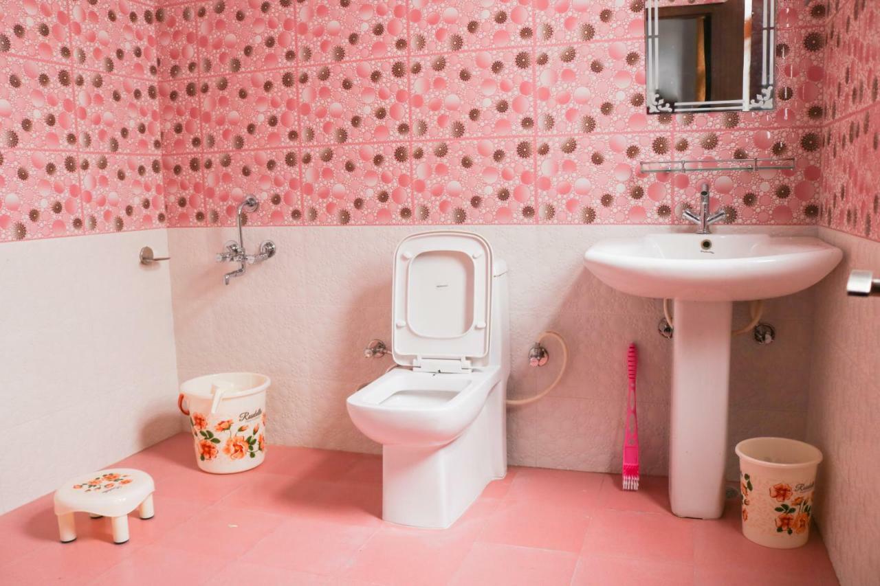Sai Alok Homestay Шимла Екстериор снимка